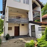 El Apartmán *